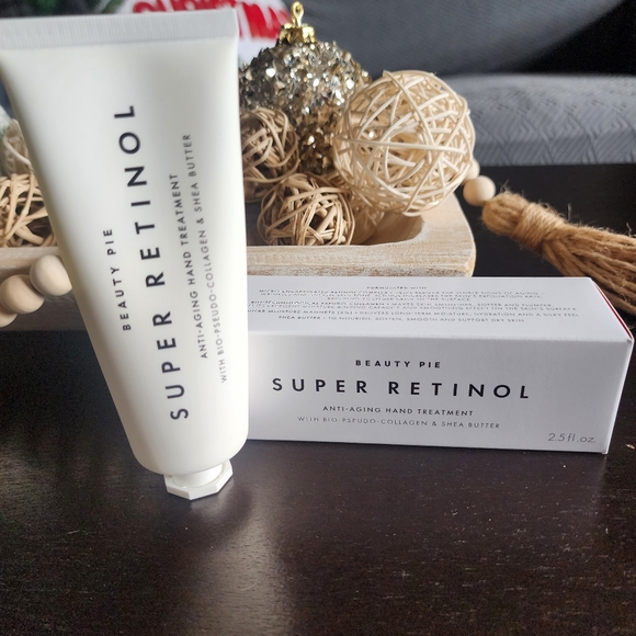 Beauty Pie Super Retinol Anti-Aging Hand Treatment - Picture 3 of 6